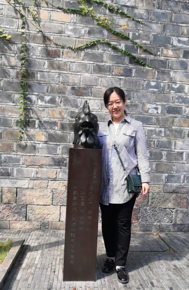 李星秀.jpg 李星秀.jpg