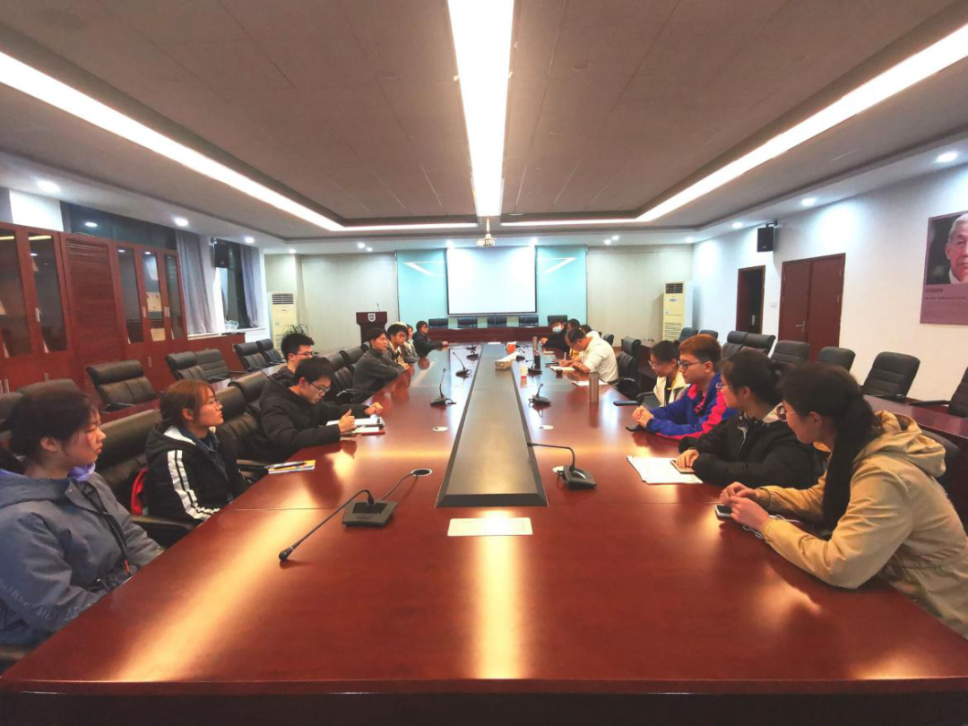 座谈会现场.png 座谈会现场.png