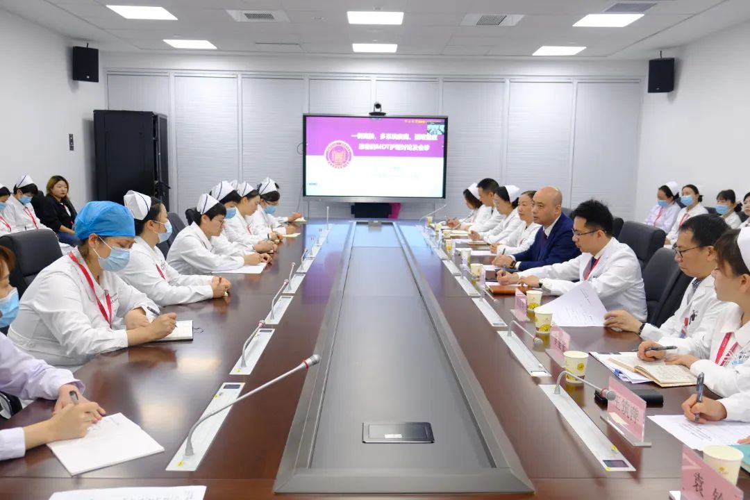 ▲远程诊疗为中山一院贵州医院一例高龄、危重患者拟定护理方案.jpg ▲远程诊疗为中山一院贵州医院一例高龄、危重患者拟定护理方案.jpg