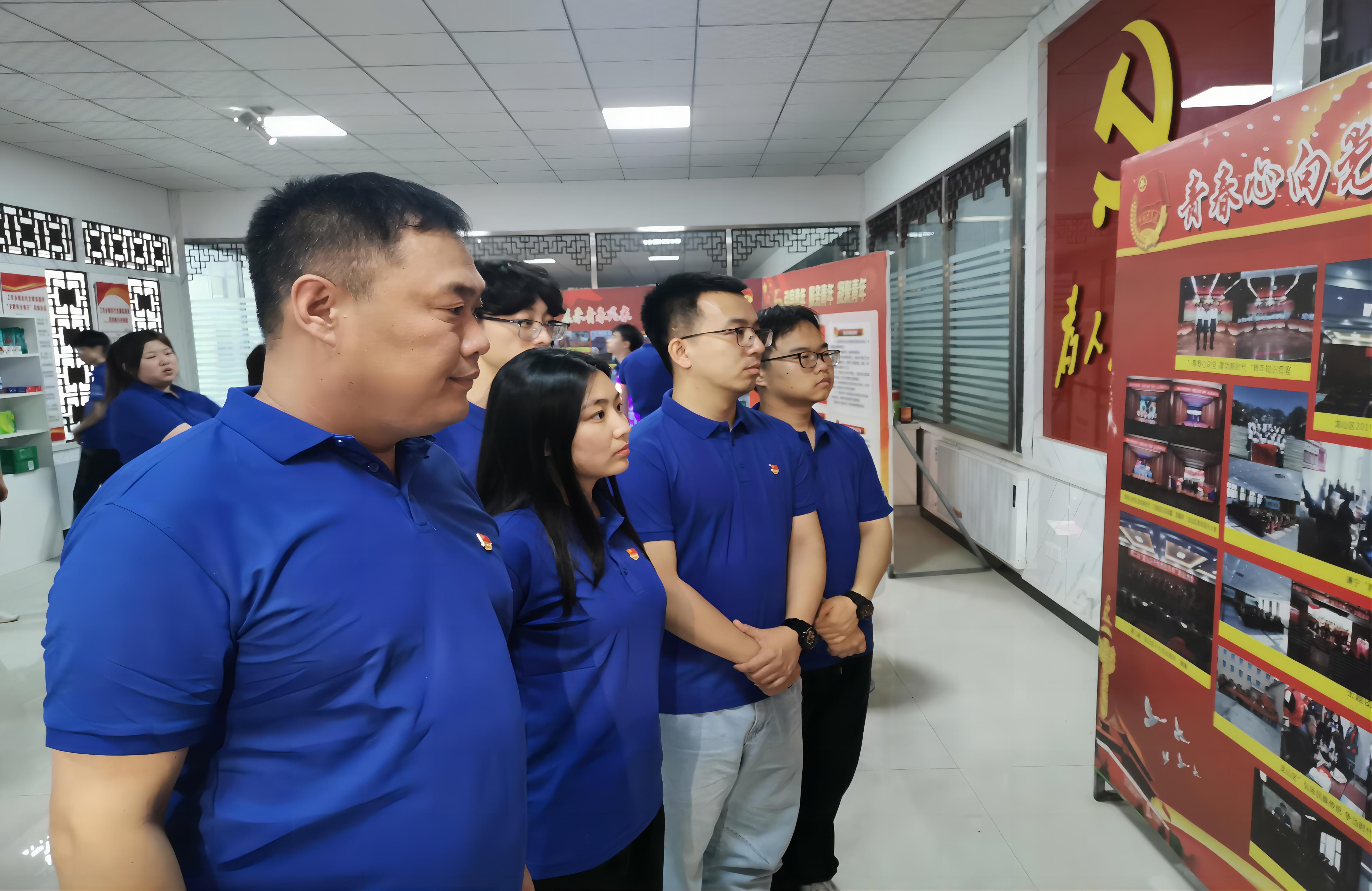 b066db83547d8db683ba751f4727229(1).jpg b066db83547d8db683ba751f4727229(1).jpg