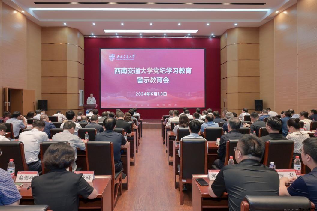 EBF045F03F97966F1374EED0C29_859E2336_18427.jpeg EBF045F03F97966F1374EED0C29_859E2336_18427.jpeg