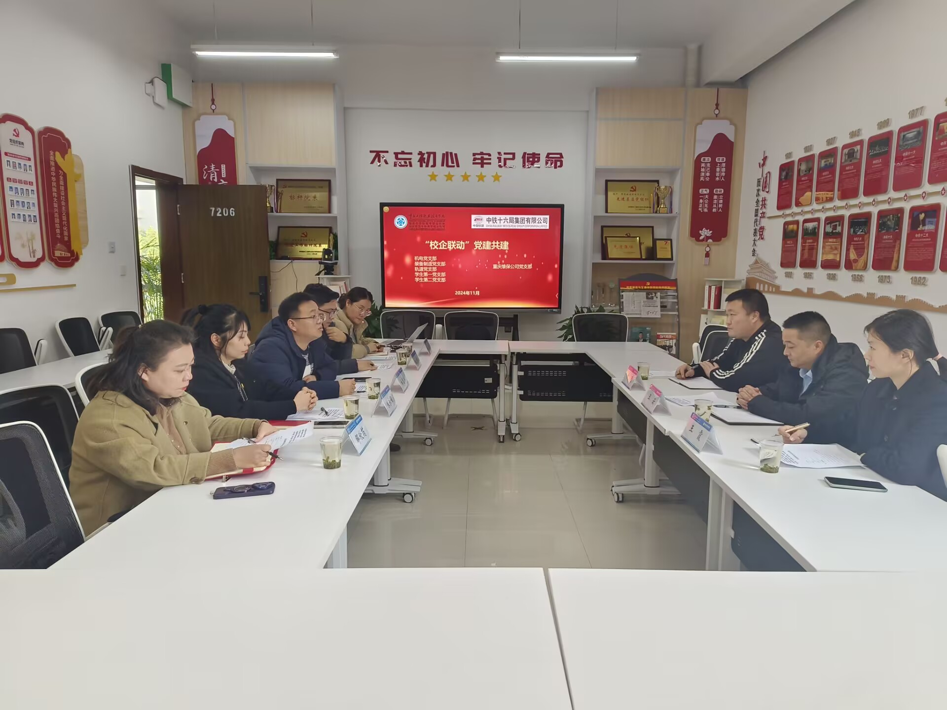 8b501306a3bbd5156696e4e3e7c06db 8b501306a3bbd5156696e4e3e7c06db