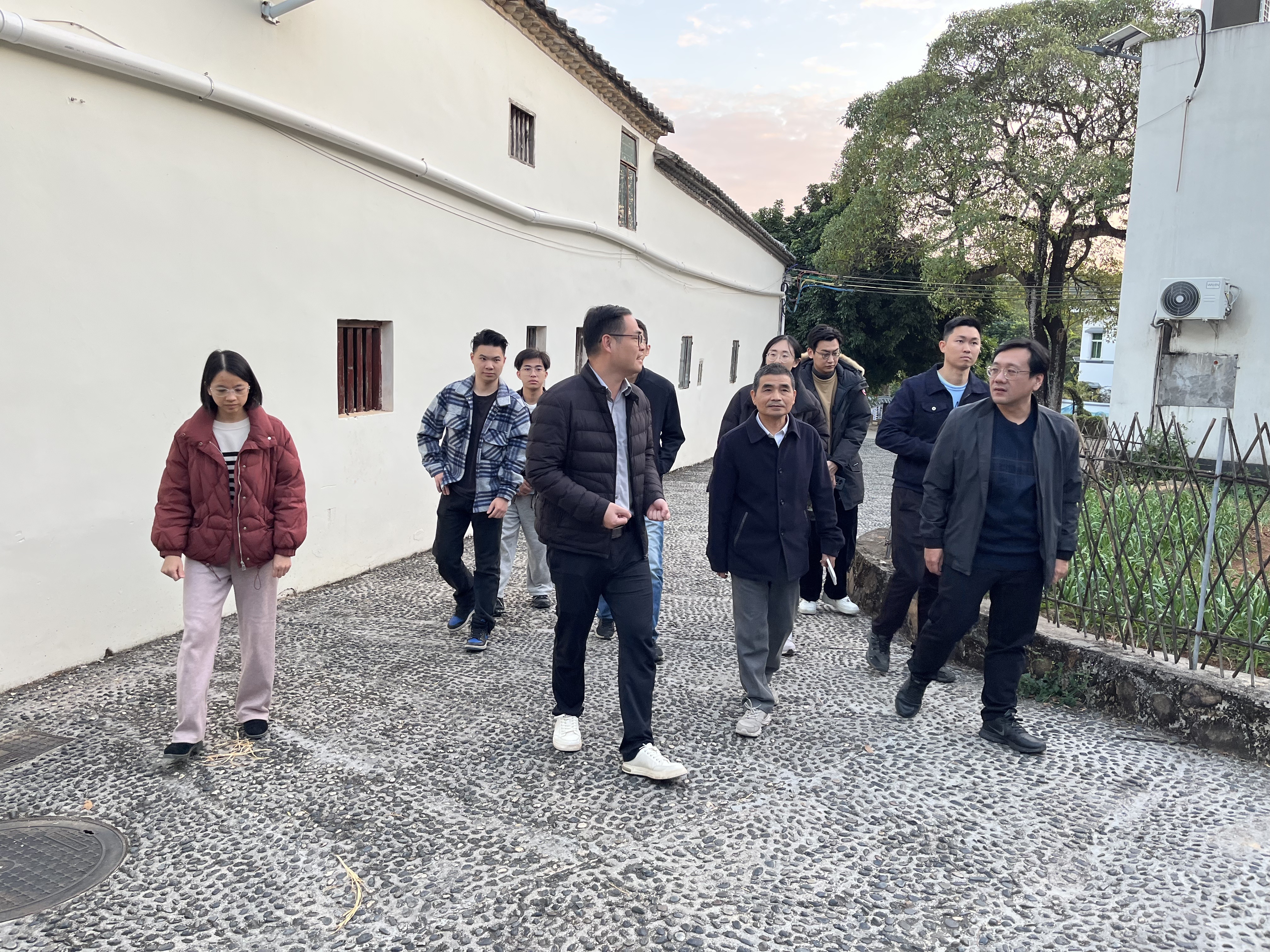 2024.12.27.推动校地合作,广东财经大学师生到惠阳开展项目调研(图片1) 2024.12.27.推动校地合作,广东财经大学师生到惠阳开展项目调研(图片1)