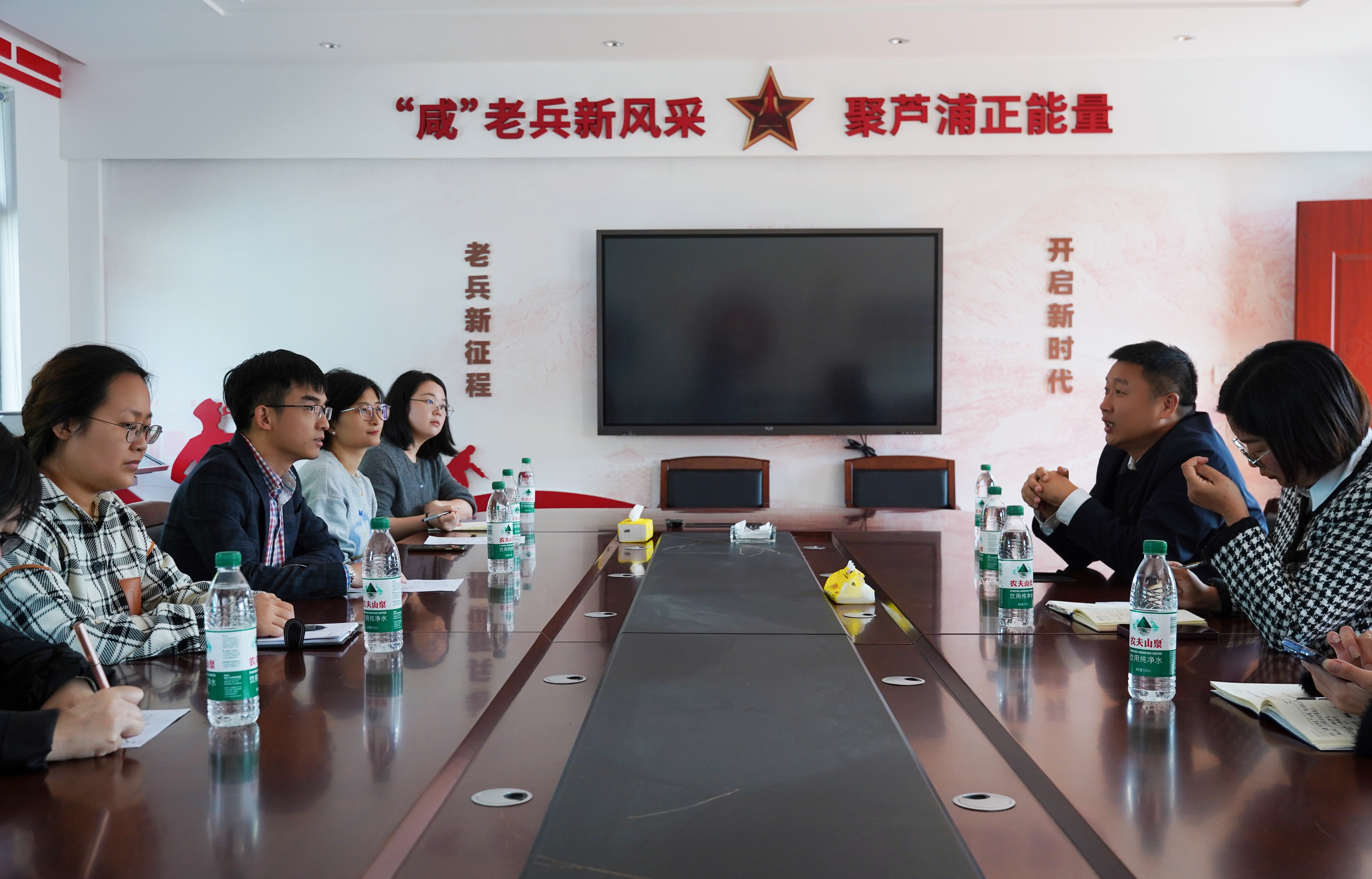 教师第二党支部书记带队赴党建联建的芦浦村商谈毕业设计、课程设计、劳动实践周、协同参赛、基地共建、产业赋能方面的合作 教师第二党支部书记带队赴党建联建的芦浦村商谈毕业设计、课程设计、劳动实践周、协同参赛、基地共建、产业赋能方面的合作