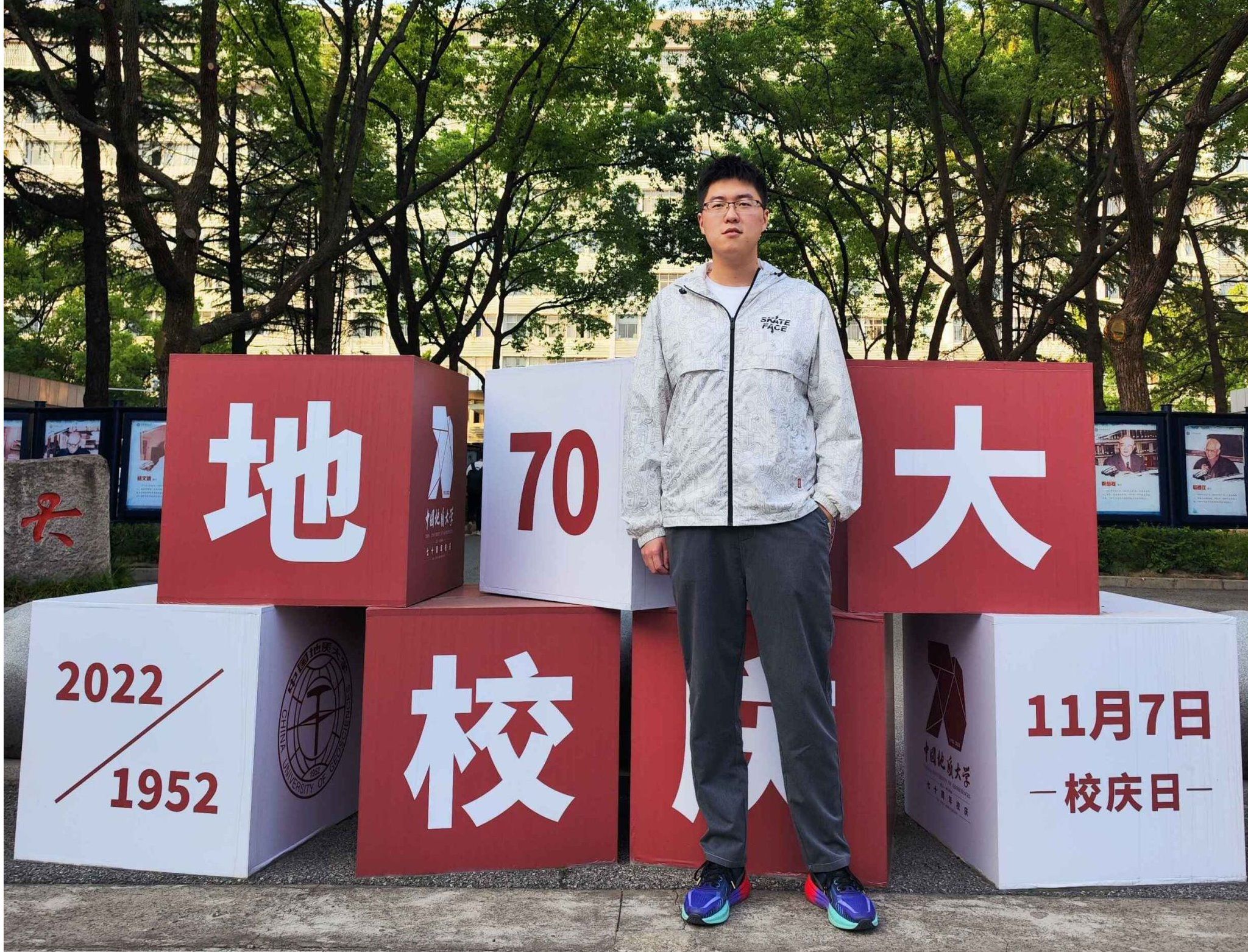 28C8D0E410FF985D0924F827CA0_3CC1390E_AC15F 28C8D0E410FF985D0924F827CA0_3CC1390E_AC15F