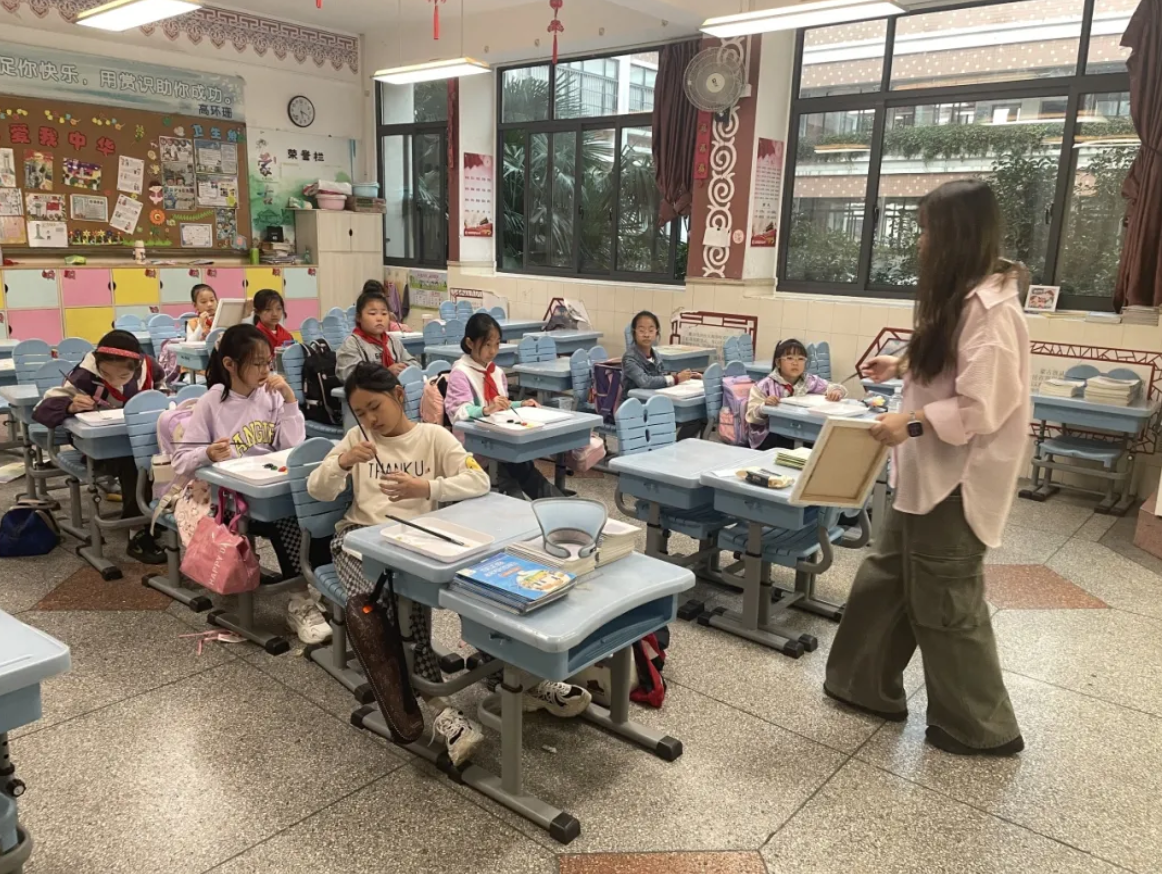 截屏2025-10-13 16.13.15 截屏2025-10-13 16.13.15