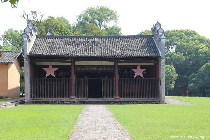 3-谢大娘家的“天窗”-“一苏大”会址_UUID11357 3-谢大娘家的“天窗”-“一苏大”会址_UUID11357