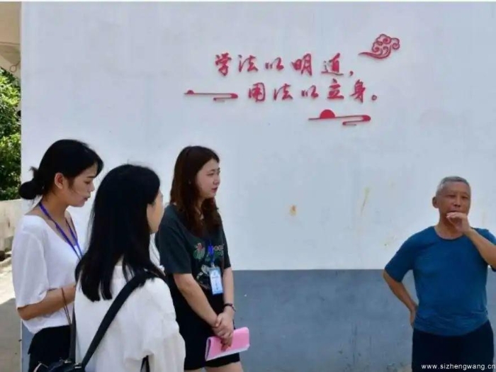 18-走访先烈后代,弘扬革命精神(2)_UUID11357 18-走访先烈后代,弘扬革命精神(2)_UUID11357