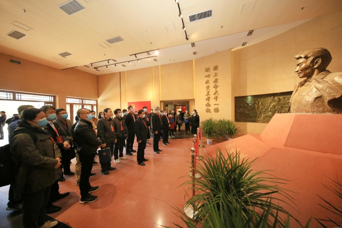 3. 2020年11月,师生参观焦裕禄同志纪念馆_UUID22668 3. 2020年11月,师生参观焦裕禄同志纪念馆_UUID22668