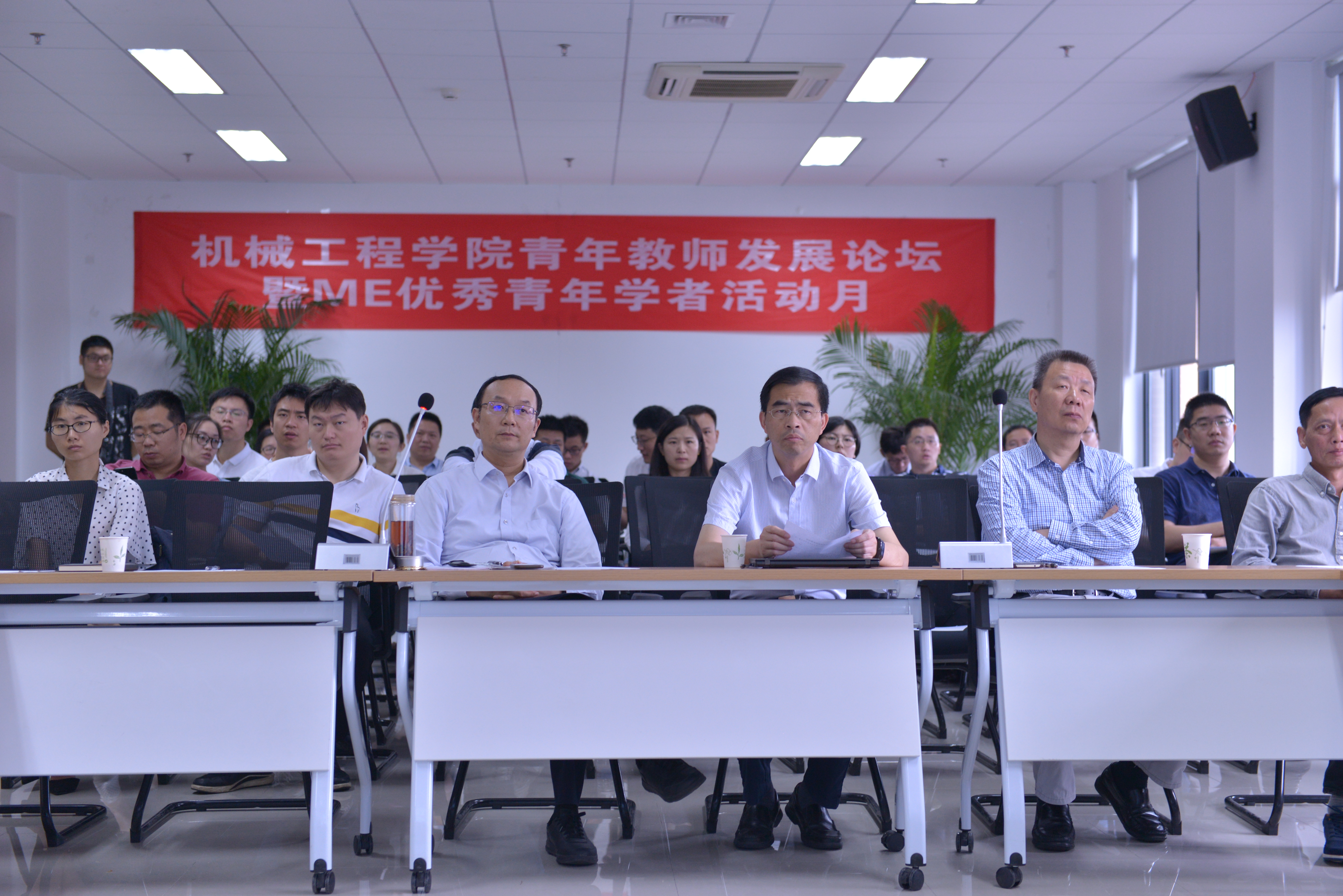 微信图片_20200603174135.jpg 微信图片_20200603174135.jpg