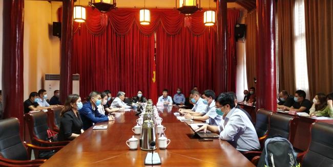 “鹿邑县开展2020年度脱贫攻坚业务知识暨电商扶贫培训班”开班仪式现场.jpg “鹿邑县开展2020年度脱贫攻坚业务知识暨电商扶贫培训班”开班仪式现场.jpg