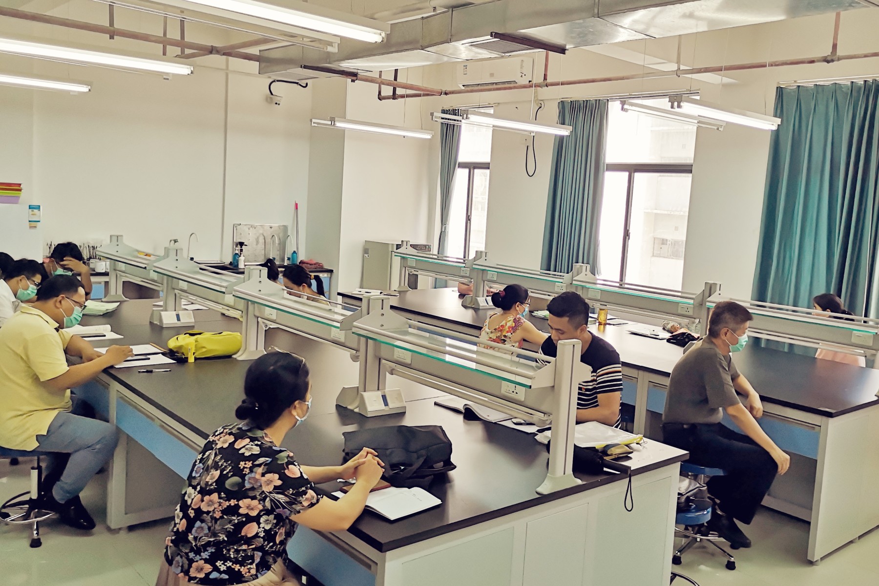 集体学习现场3.jpg 集体学习现场3.jpg