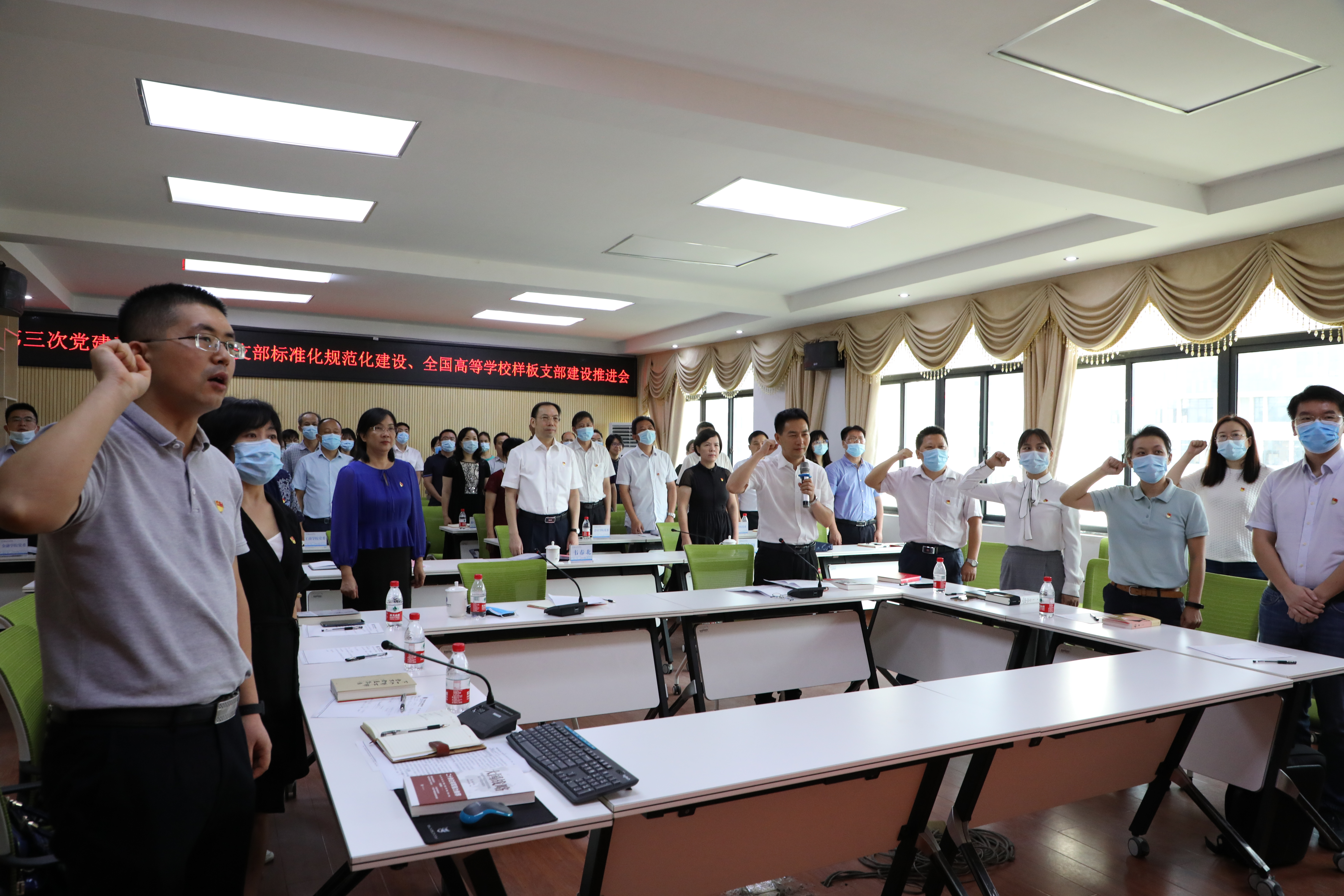 752ed6b8-3d0e-3522-a149-6ab7c3feb3d7.jpg 752ed6b8-3d0e-3522-a149-6ab7c3feb3d7.jpg