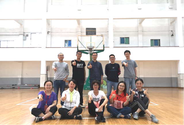 2020年新教师欢迎大会新教师综合素质拓展训练团队合影.png 2020年新教师欢迎大会新教师综合素质拓展训练团队合影.png