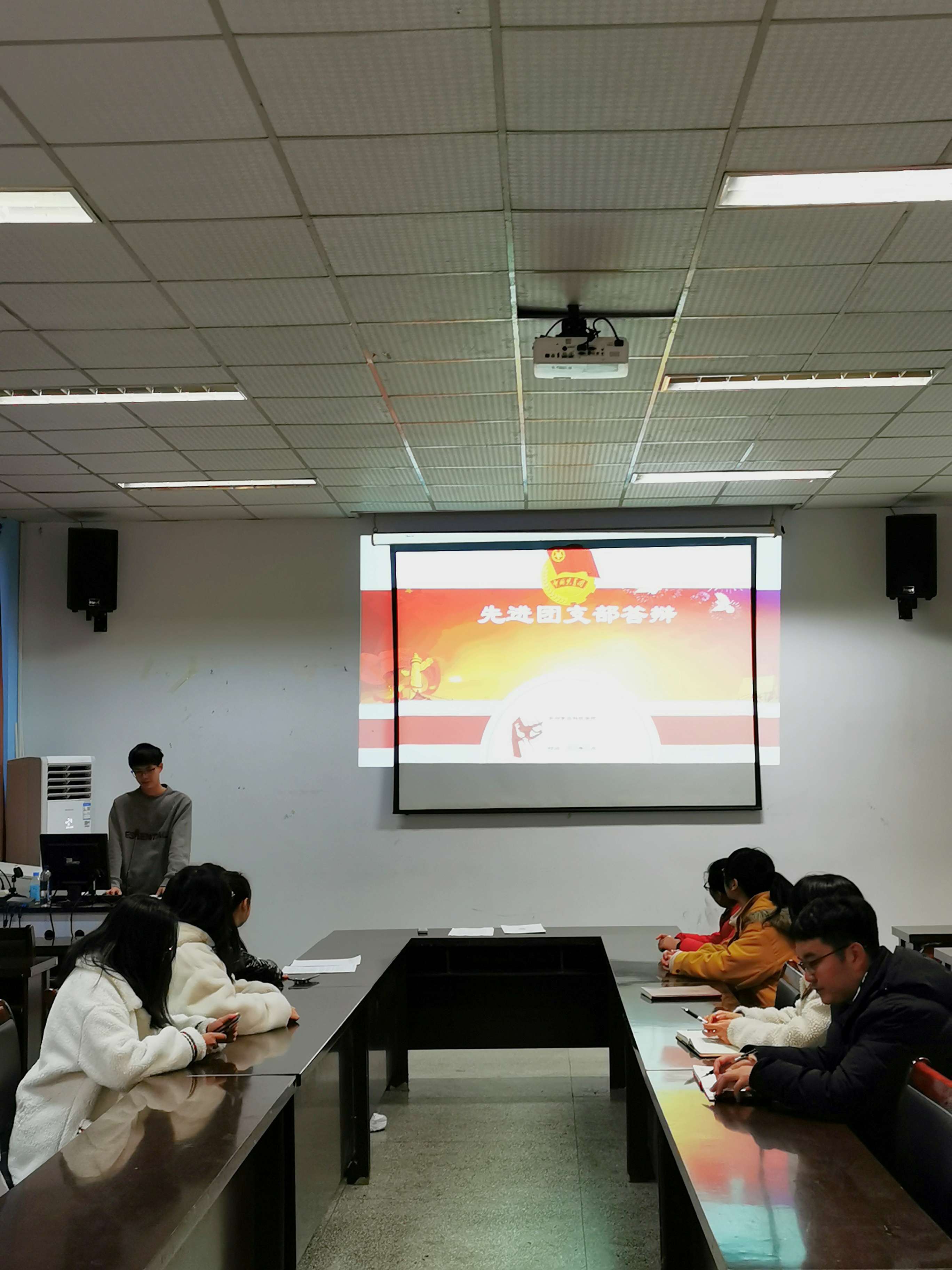 图片4(1).jpg 图片4(1).jpg