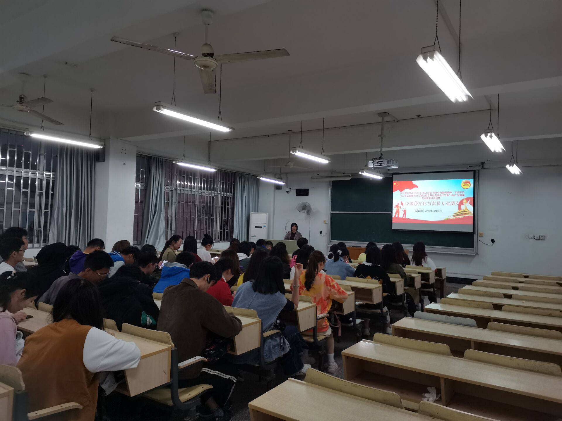 图片5(1).jpg 图片5(1).jpg