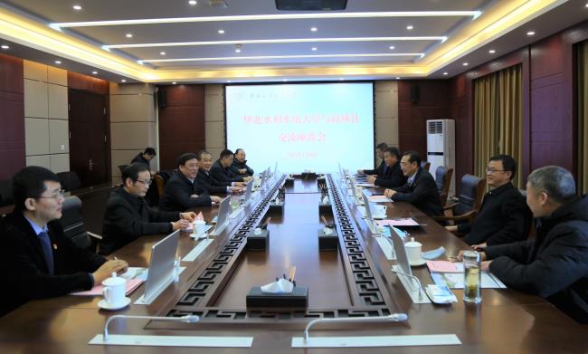 s_4dd149a48c42394e.jpg s_4dd149a48c42394e.jpg