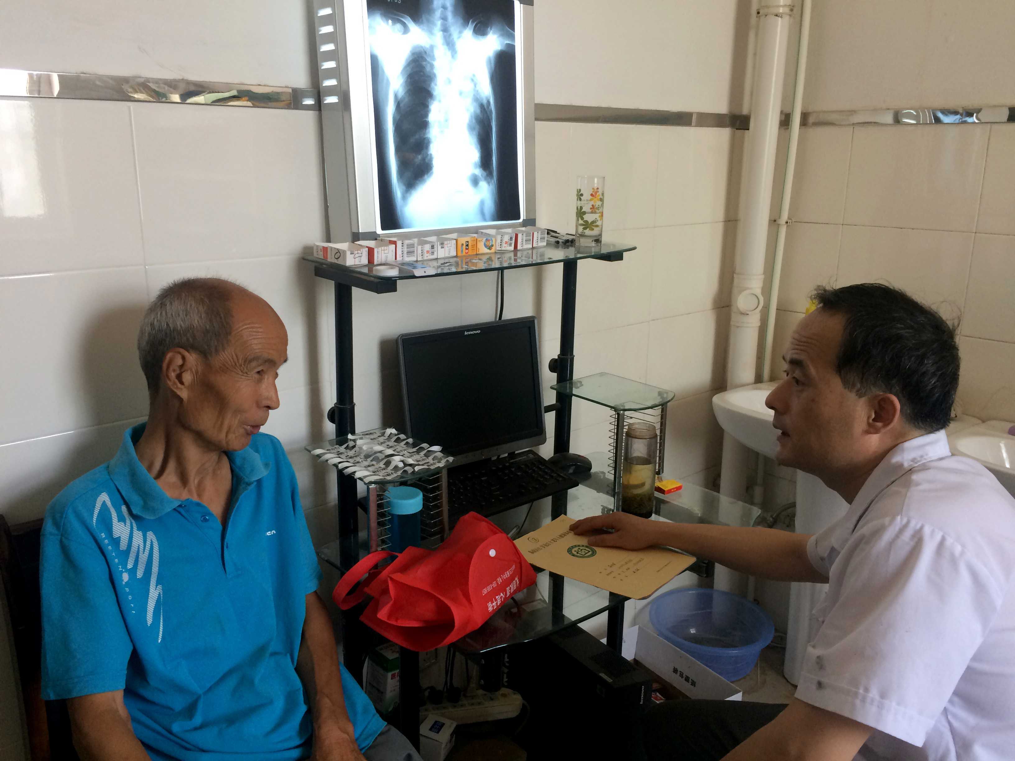 西泉卫生院帮扶 (10).jpg 西泉卫生院帮扶 (10).jpg