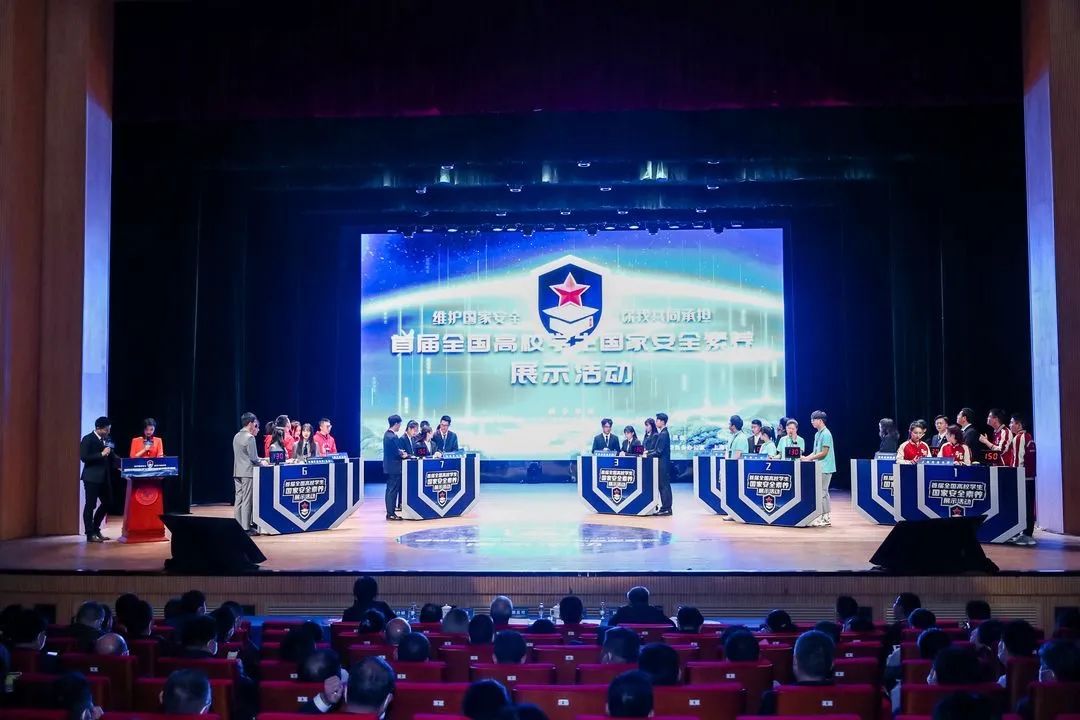 c4e71abb-a60f-4e72-812f-9d33c6a8b870.jpg c4e71abb-a60f-4e72-812f-9d33c6a8b870.jpg