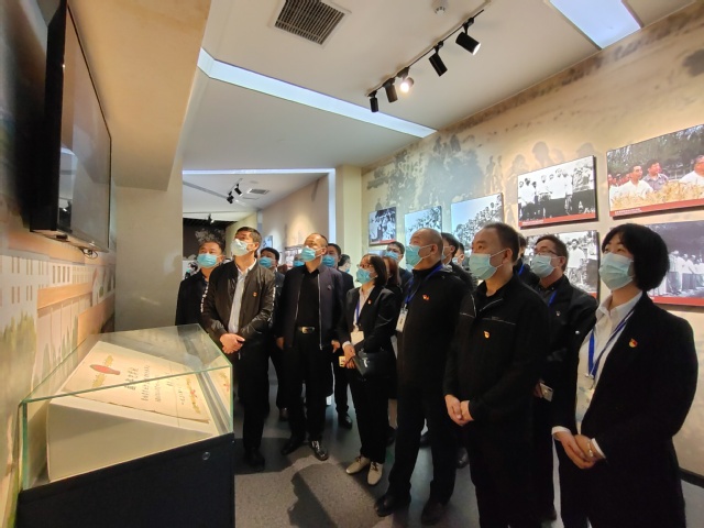 f35b4eff-4f9d-47fa-98c5-4b8e8e0ce066.jpg f35b4eff-4f9d-47fa-98c5-4b8e8e0ce066.jpg