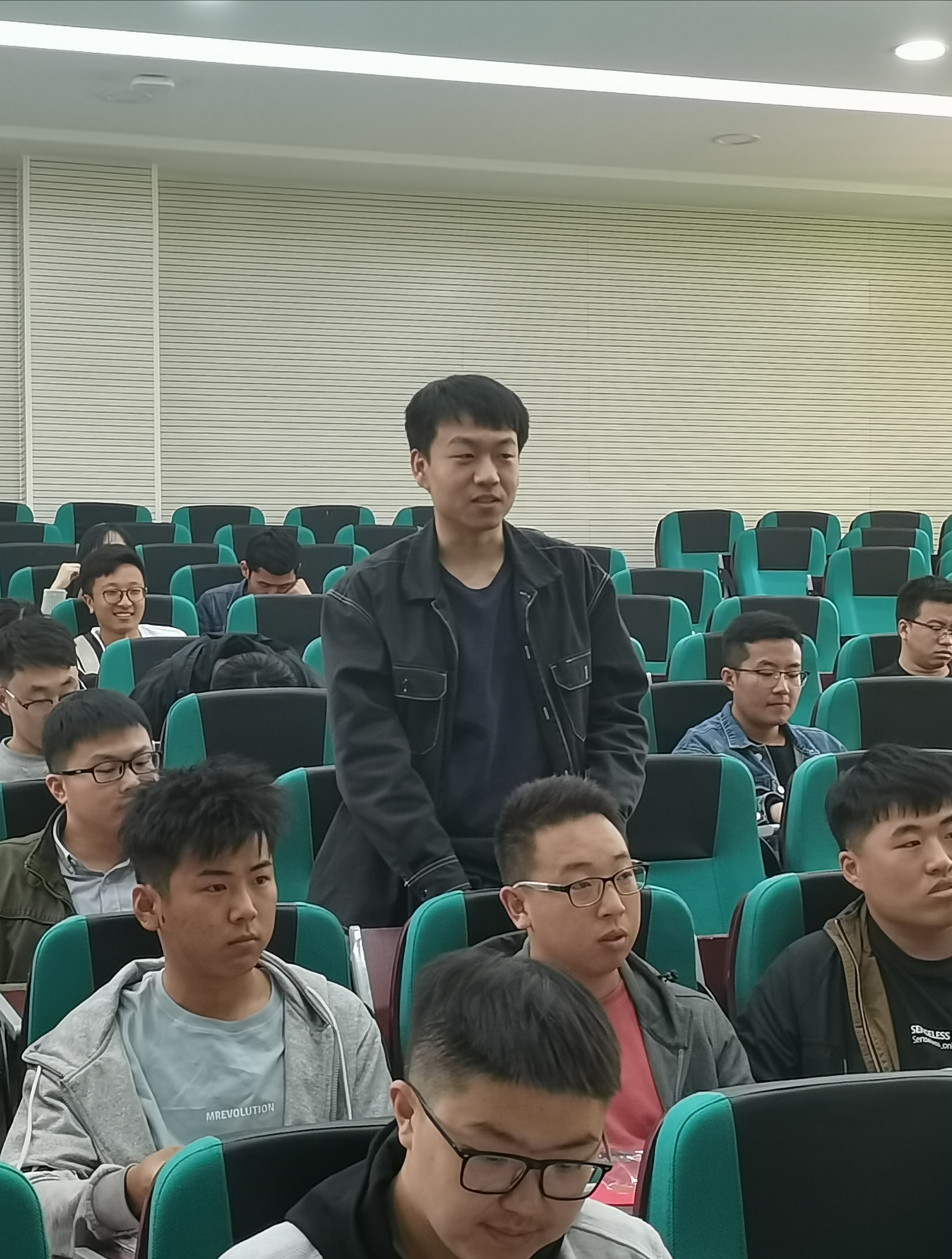 图三 培养人娄文韬同志对发展对象考察期内表现进行介绍.jpg 图三 培养人娄文韬同志对发展对象考察期内表现进行介绍.jpg