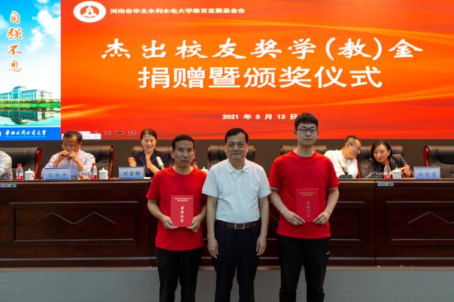 s_d92d274bb6e519ff.jpg s_d92d274bb6e519ff.jpg