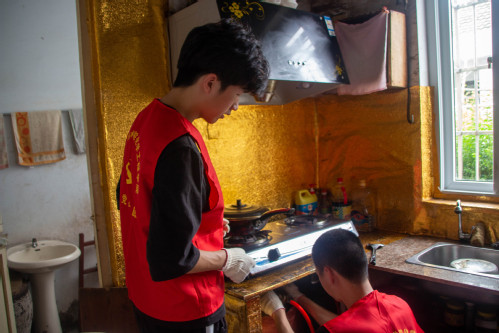 f4689a32-3e17-4354-ae61-f8852fd9a38a.jpg f4689a32-3e17-4354-ae61-f8852fd9a38a.jpg