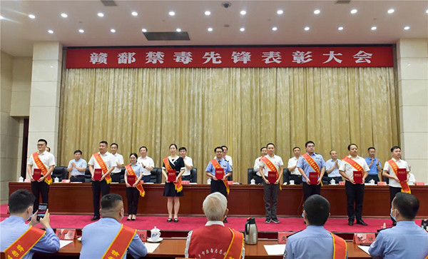 长大本2.png 长大本2.png