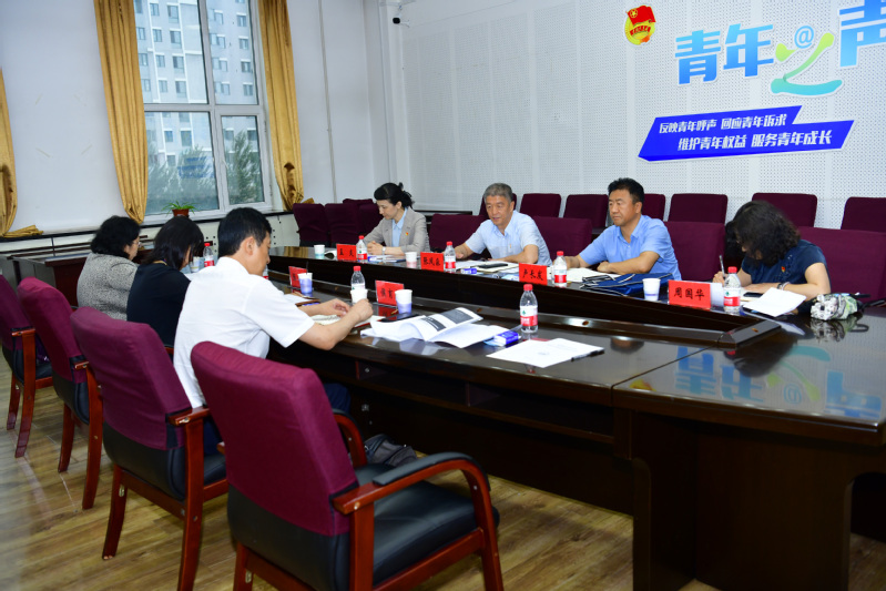 分组讨论8.jpg 分组讨论8.jpg