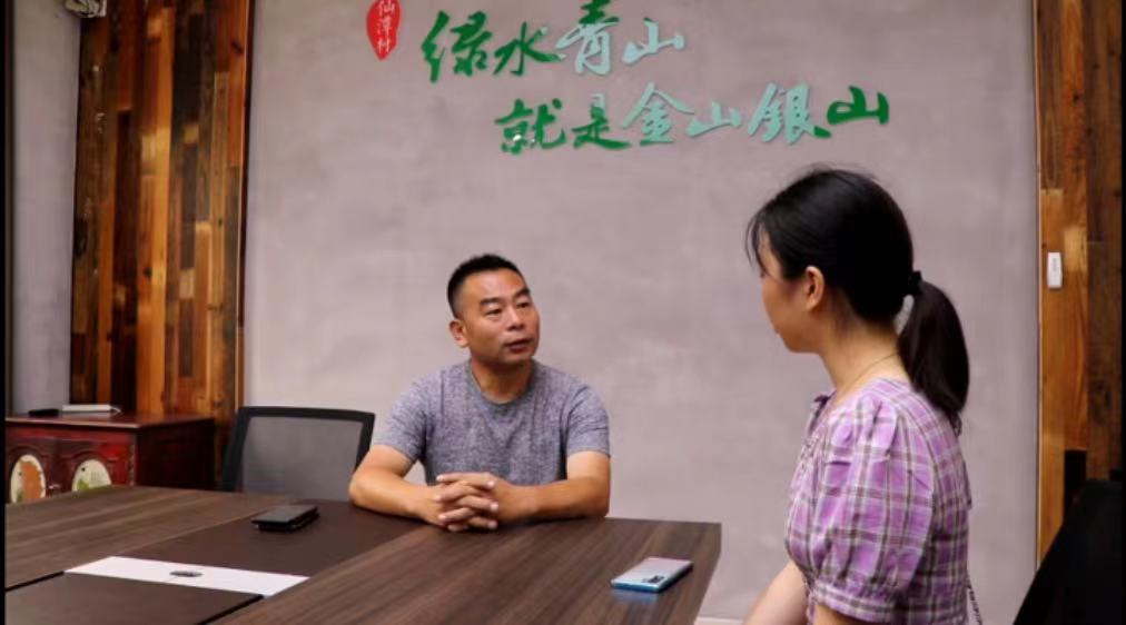 红色视频2.jpg 红色视频2.jpg