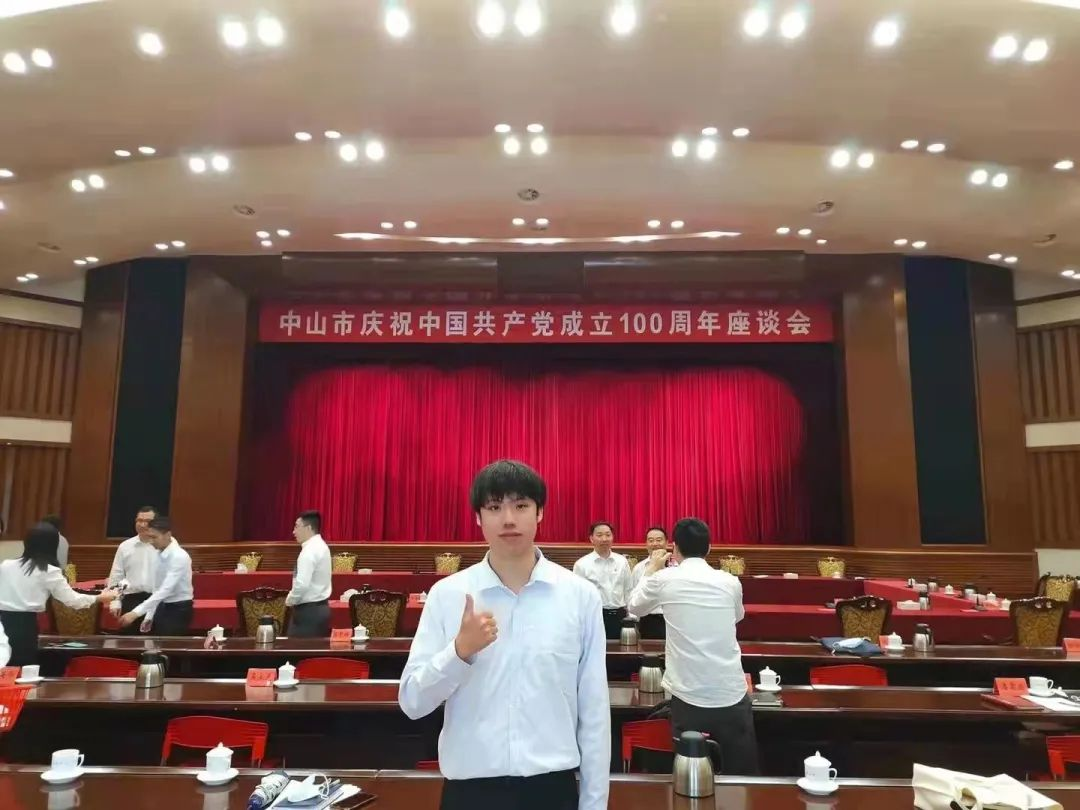 榜样1.png 榜样1.png