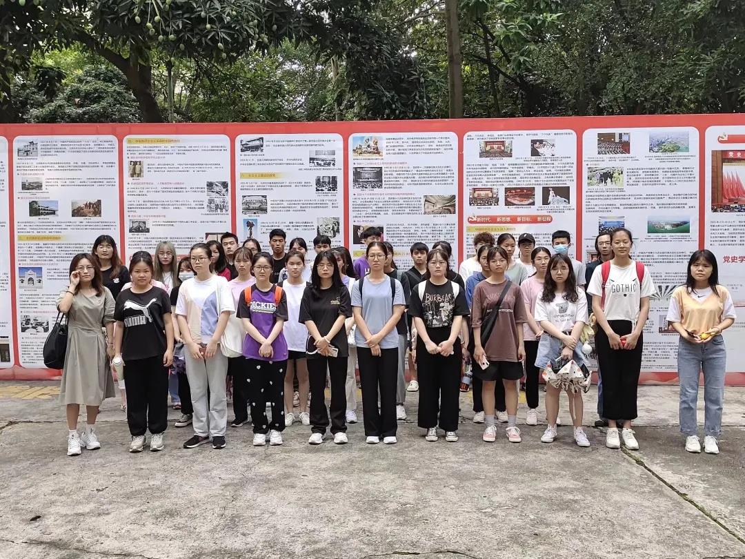 邢悦.jpg 邢悦.jpg