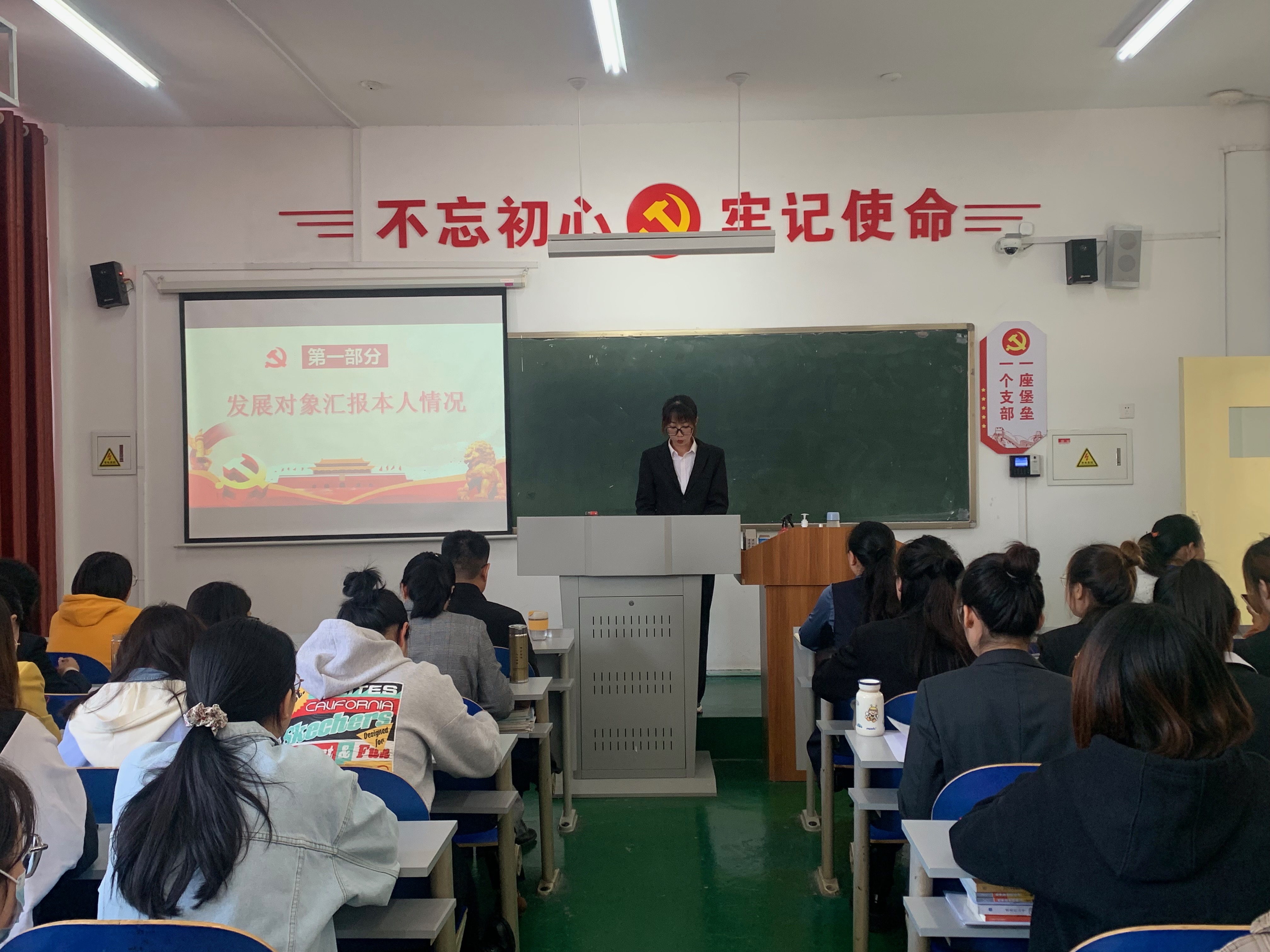 88B2FD05C5379F137E05B16F0C13E8CE.png 88B2FD05C5379F137E05B16F0C13E8CE.png