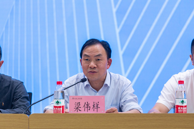 d375568f-c028-4f43-b837-037144ee70be.jpg d375568f-c028-4f43-b837-037144ee70be.jpg