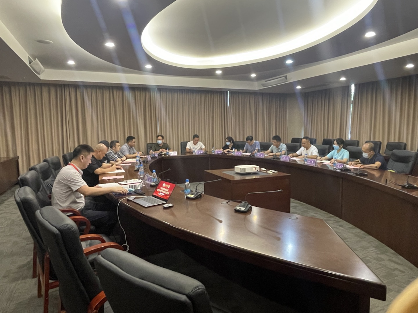 双方交流专业建设经验.jpg 双方交流专业建设经验.jpg