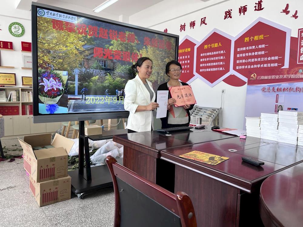 5e6f0e4a19d64b9aa6287ecd312c1c24.Jpeg 5e6f0e4a19d64b9aa6287ecd312c1c24.Jpeg