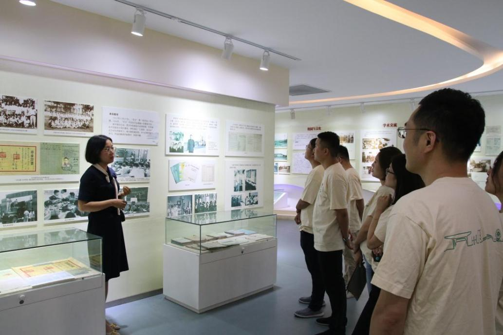 图片2.png 图片2.png