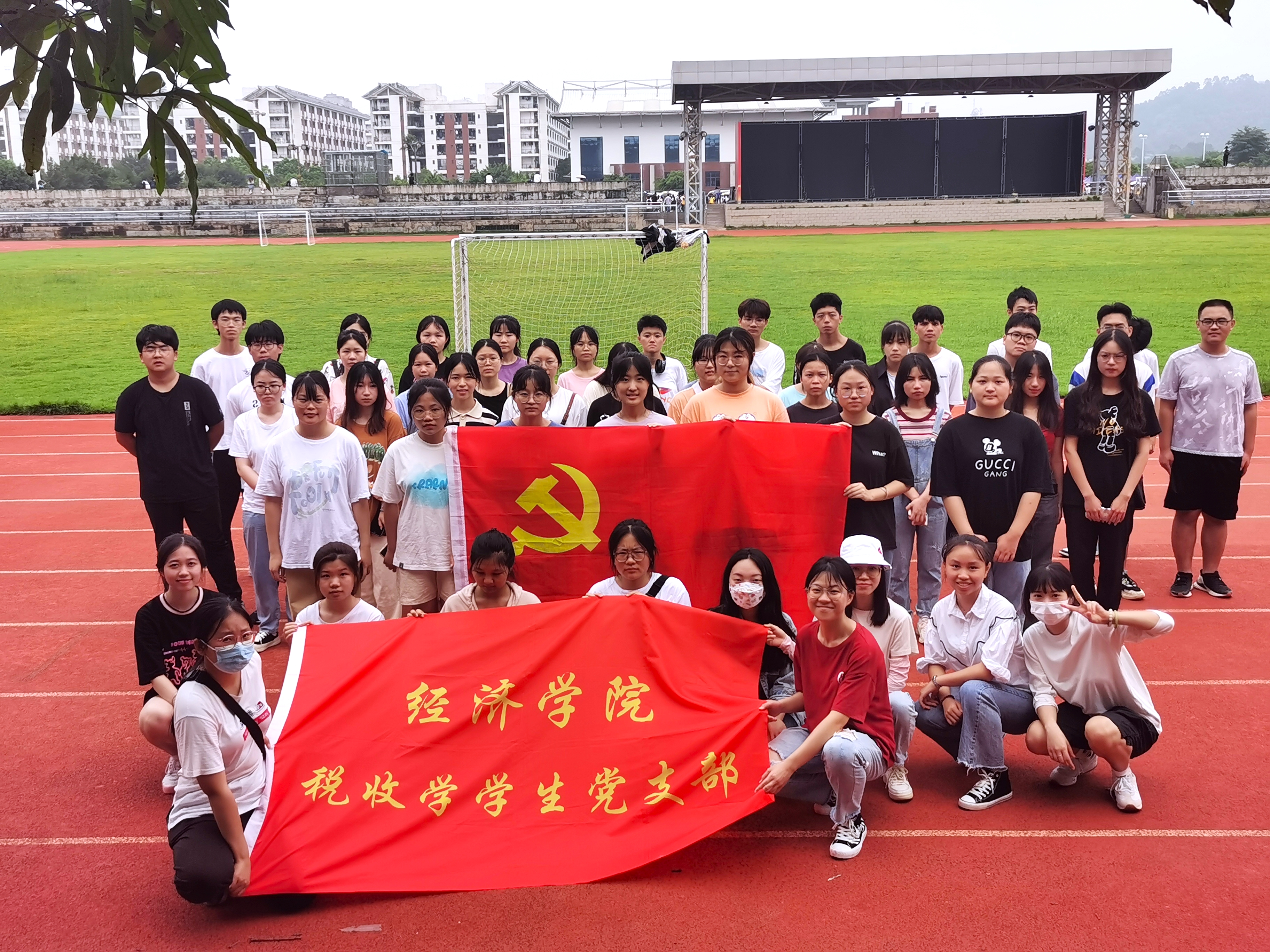 活动照片 (4).jpg 活动照片 (4).jpg