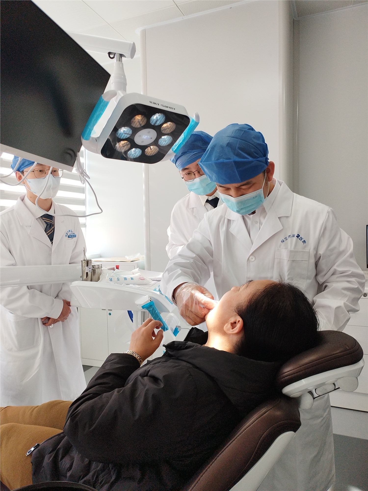 3-郭玉兴义诊.jpg 3-郭玉兴义诊.jpg