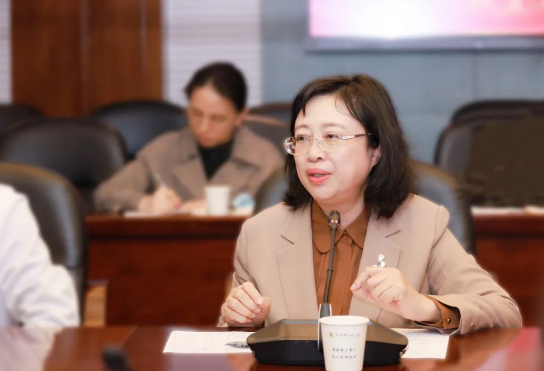 ▲骆腾书记讲话.jpg ▲骆腾书记讲话.jpg