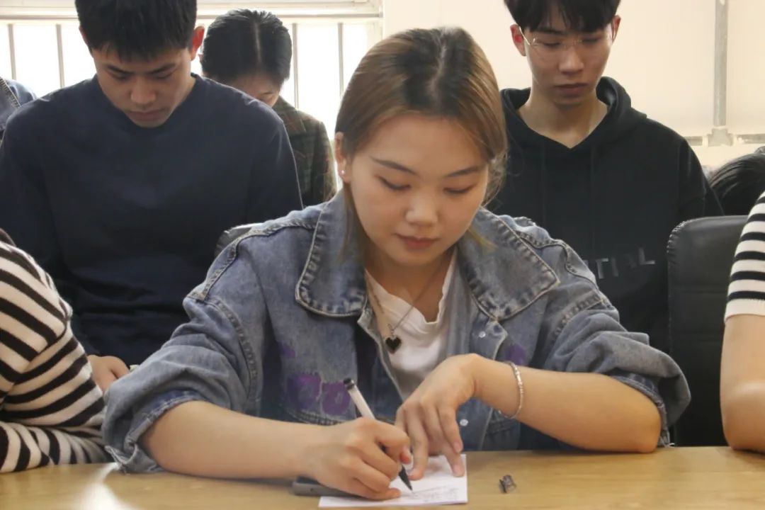 微信图片_20230429203439.jpg 微信图片_20230429203439.jpg