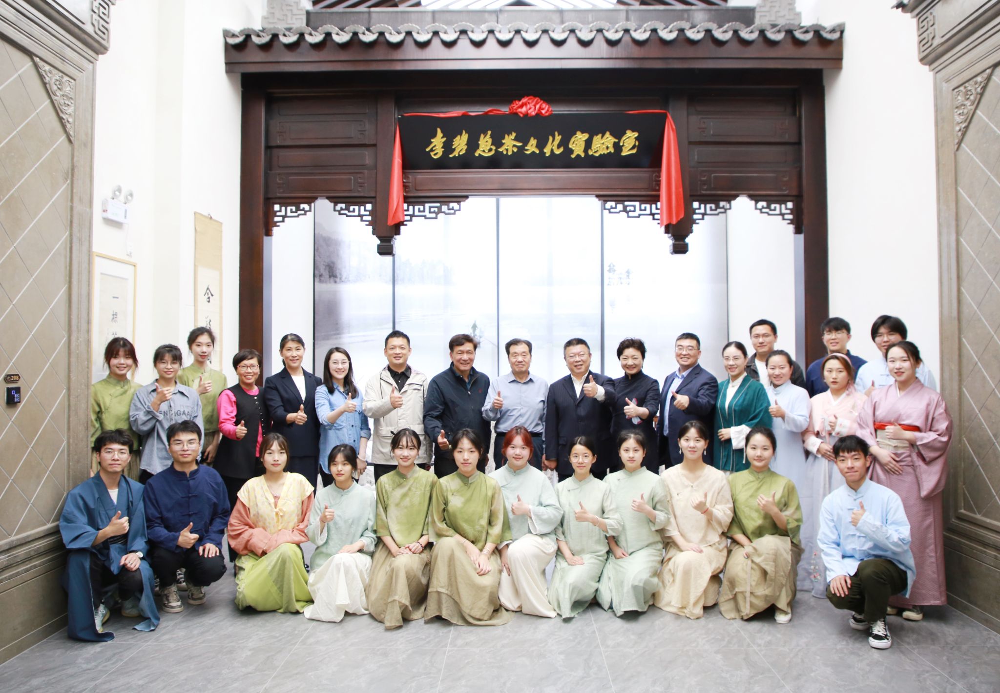 图片3.jpg 图片3.jpg