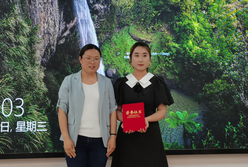 一等奖.png 一等奖.png