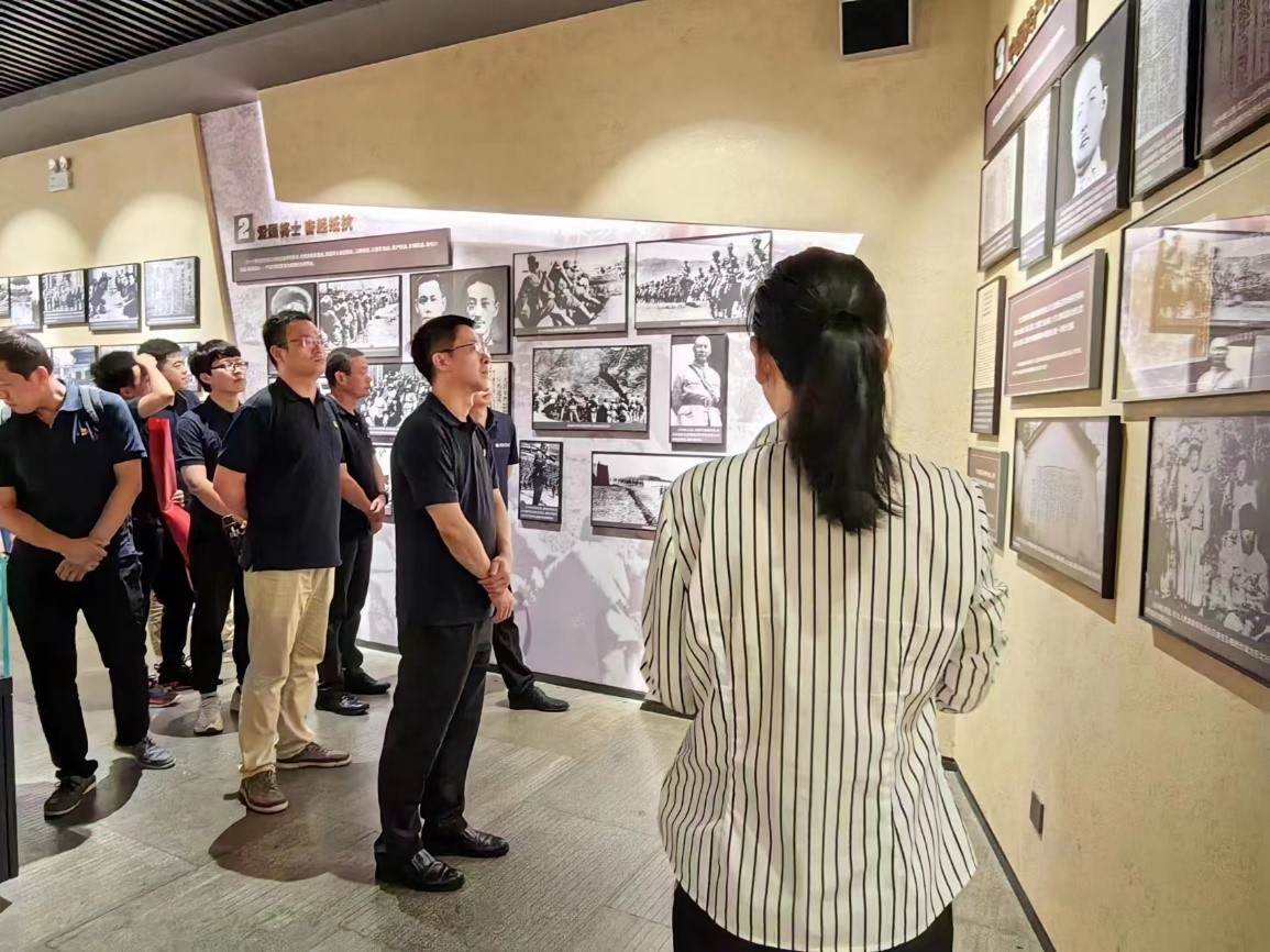 图片2.jpg 图片2.jpg