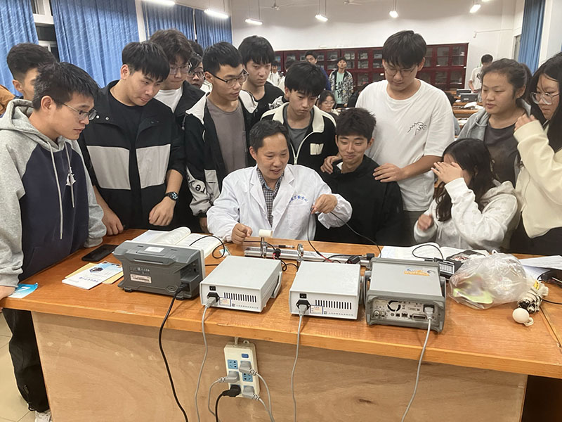 图片6-6.jpg 图片6-6.jpg