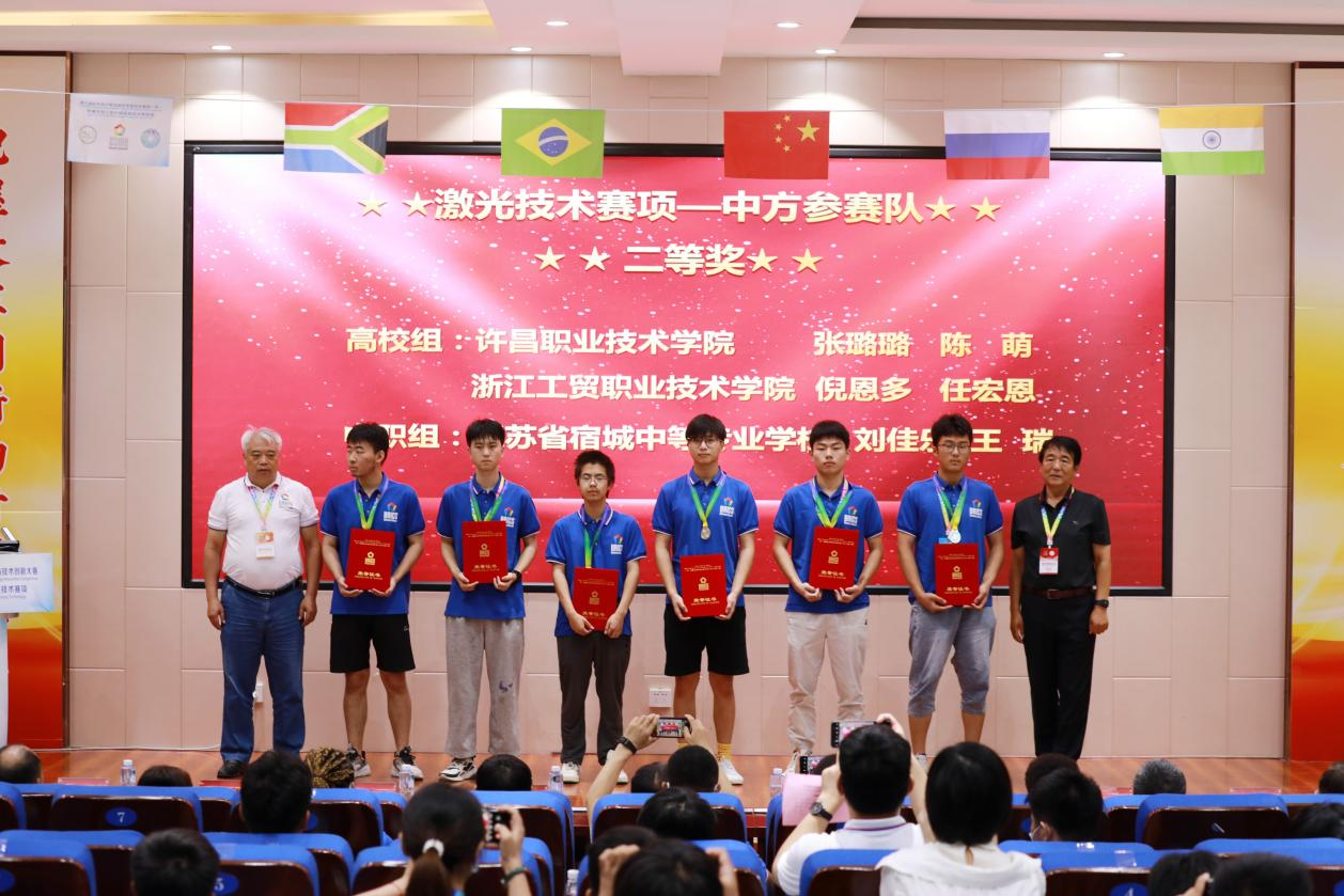 图片 21.png 图片 21.png