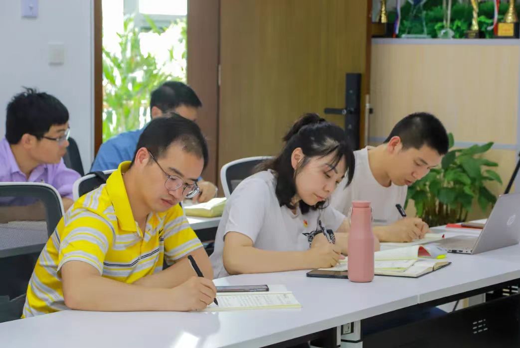 3ae9a825e4e60072211549463b14cca.jpg 3ae9a825e4e60072211549463b14cca.jpg