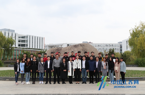 W020231018495819998141.jpg W020231018495819998141.jpg