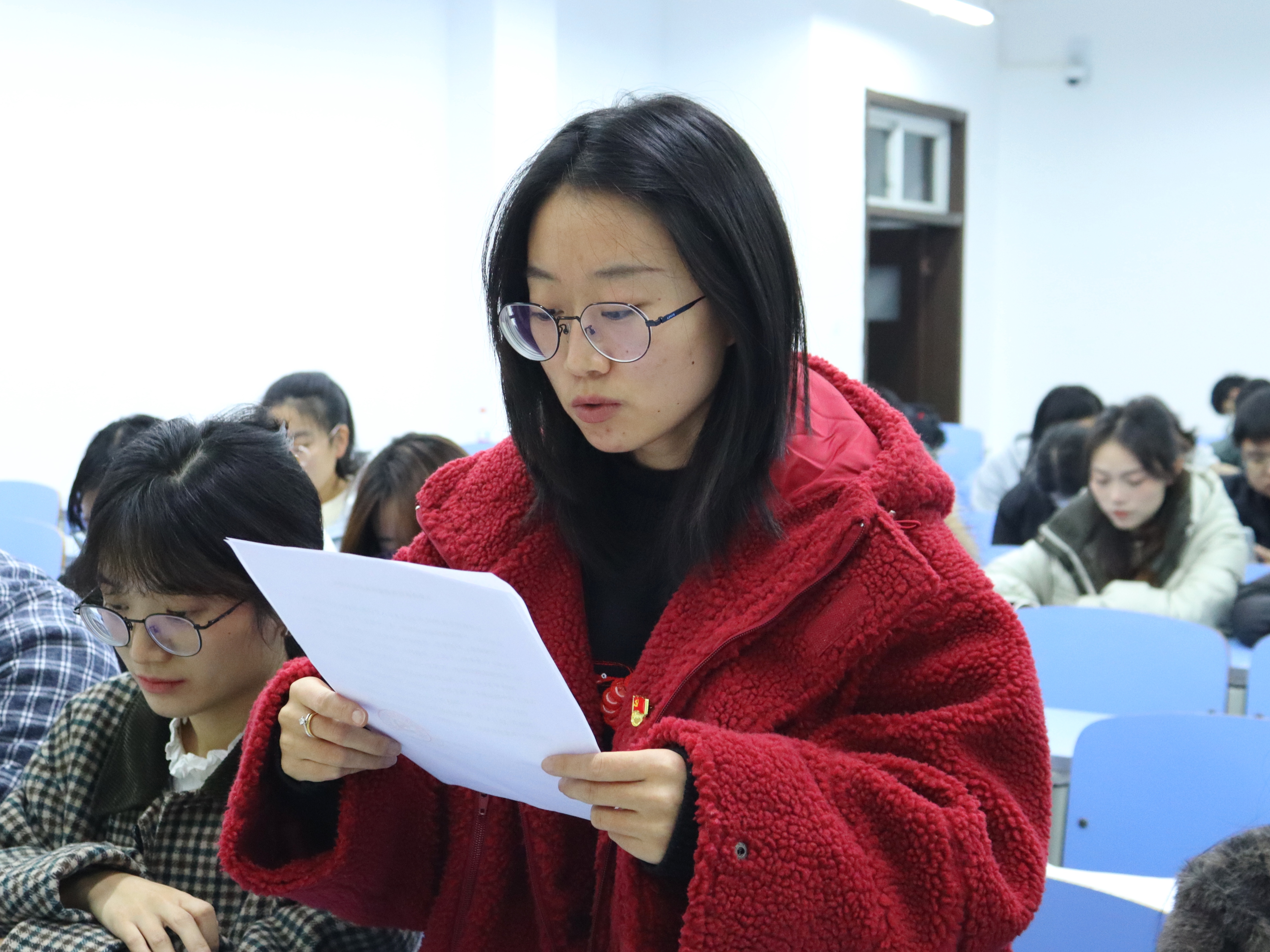 支部代表人发言.JPG 支部代表人发言.JPG