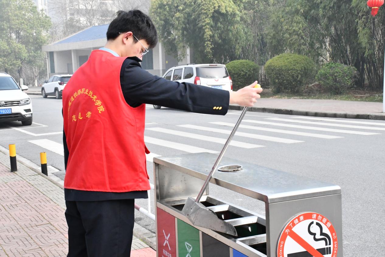 图片22.jpg 图片22.jpg